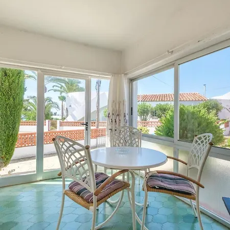Holiday home Vistamar 4 *